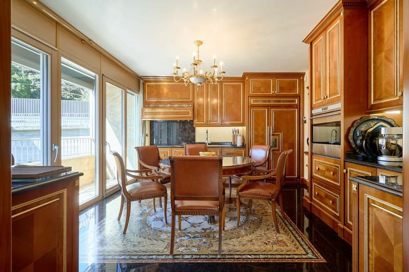 Luxury and lake view in the heart of Lugano (9)