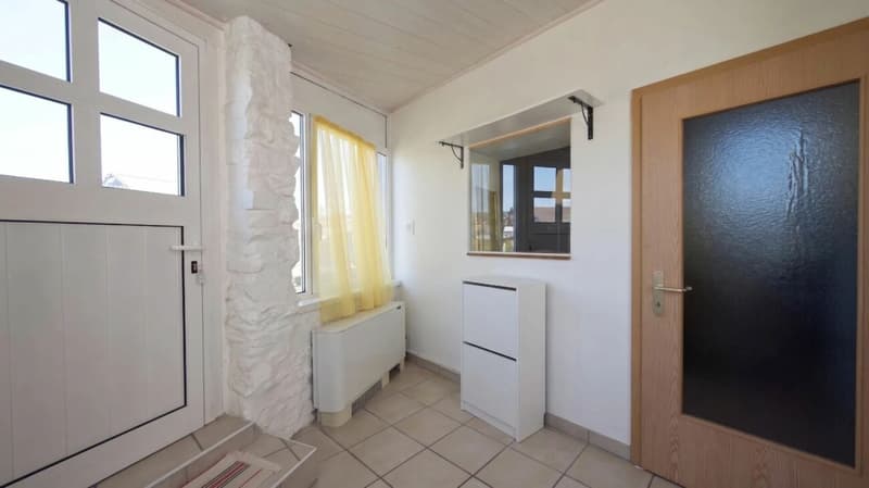 Rustique caractéristique rénové avec cheminée et terrasse dans le noyau historique de Mondonico (6)