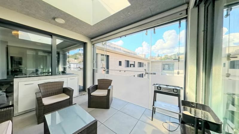 Prestigieux attique avec des espaces généreux et trois balcons panoramiques (18)
