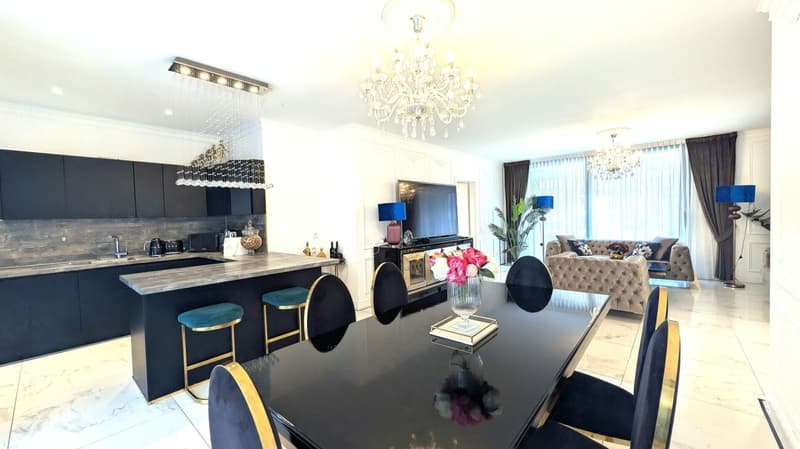Prestigieux attique avec des espaces généreux et trois balcons panoramiques (6)