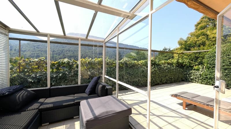 Casa di charme con giardino d'inverno e panorama sulle montagna (15)