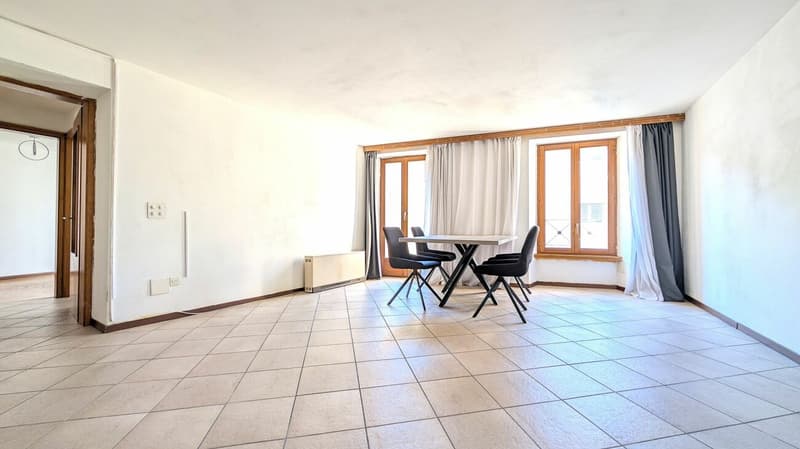 Atmosfera unica con camino e layout personalizzabile (2)