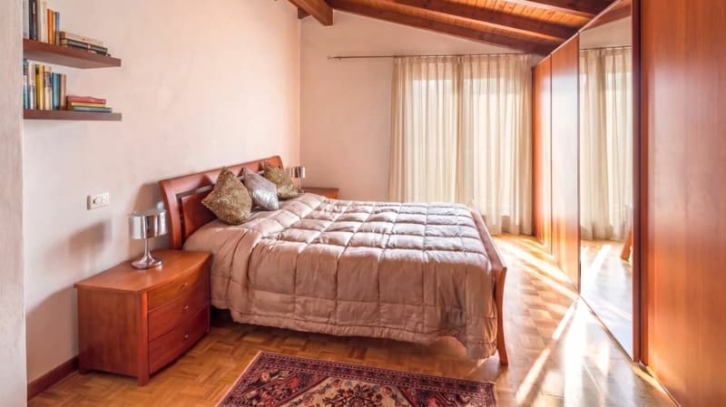 Casa di charme con camino, terrazzo e locale hobby insonorizzato (7)