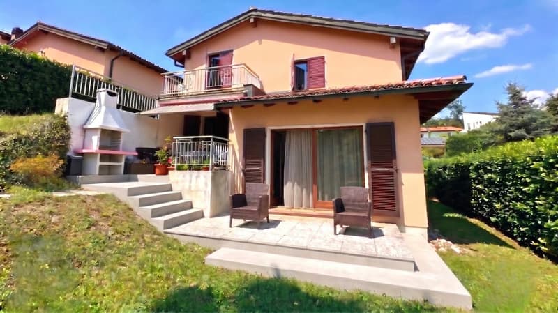 Casa di charme con camino, terrazzo e locale hobby insonorizzato (1)