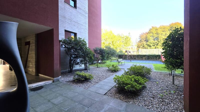 Luminoso, con terrazza, vicino all'Università e al centro di Lugano (13)