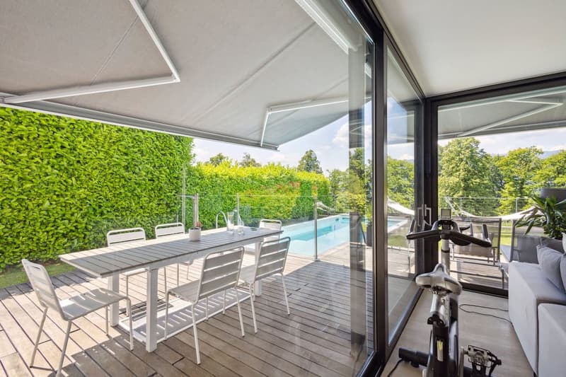 Design & Komfort mit Swimmingpool in Cureggia (2)