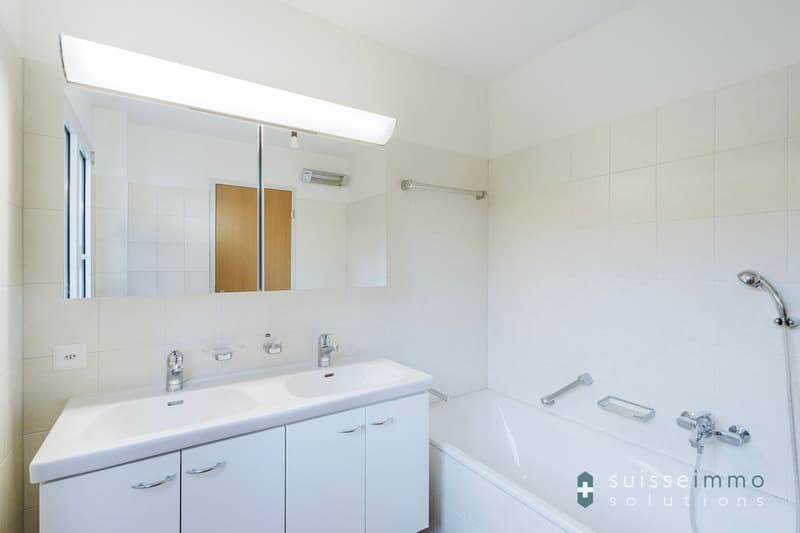 Appartement spacieux avec jardin dans un emplacement convoité (8)