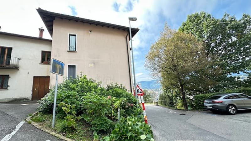 Albonago - Casa Bifamiliare 5.5 locali Con vista  Lago (5)
