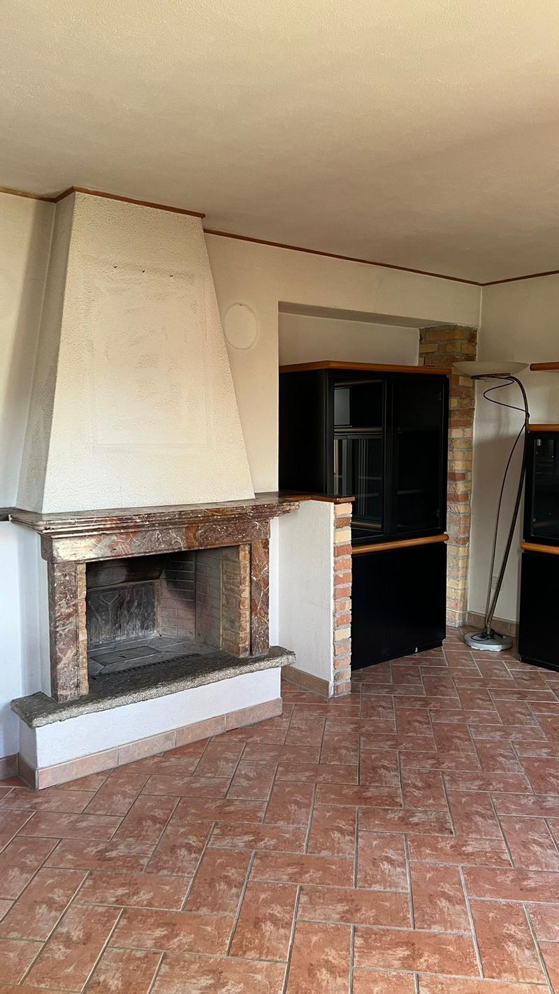 Stabio - Appartement 2.5 pièces avec cheminée en marbre d'Arzo (7)