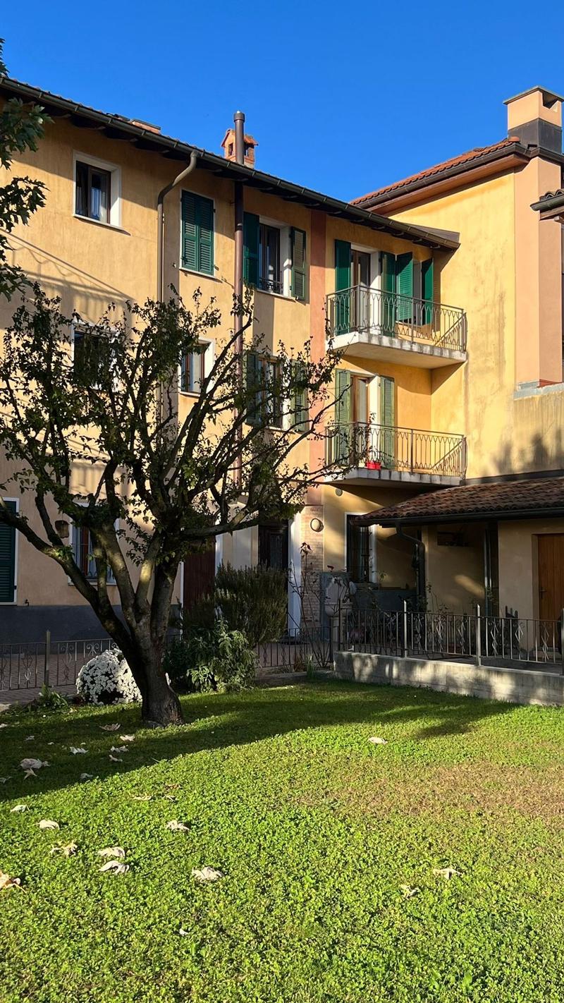 Stabio - Appartement 2.5 pièces avec cheminée en marbre d'Arzo (11)