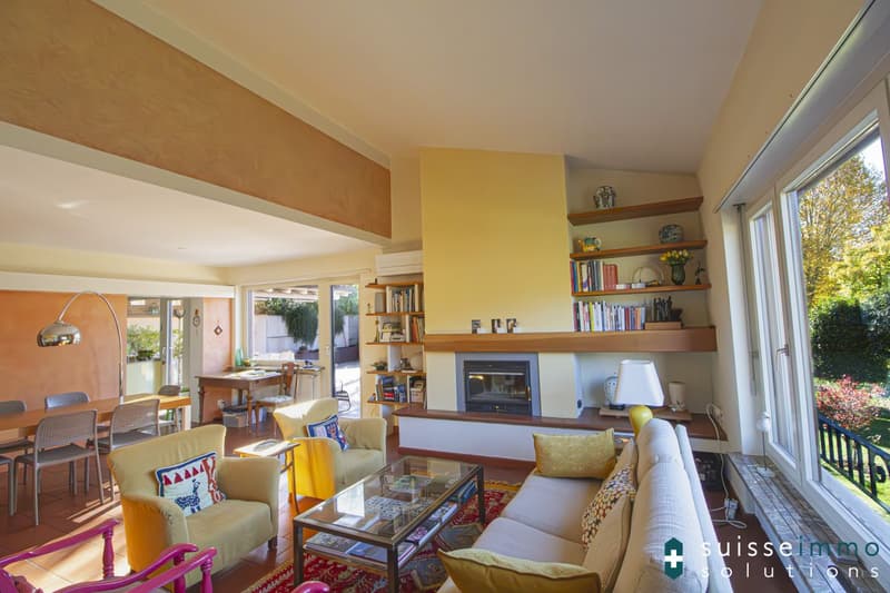 Vezia, Confortevole Villa Bifamiliare con Giardino (3)