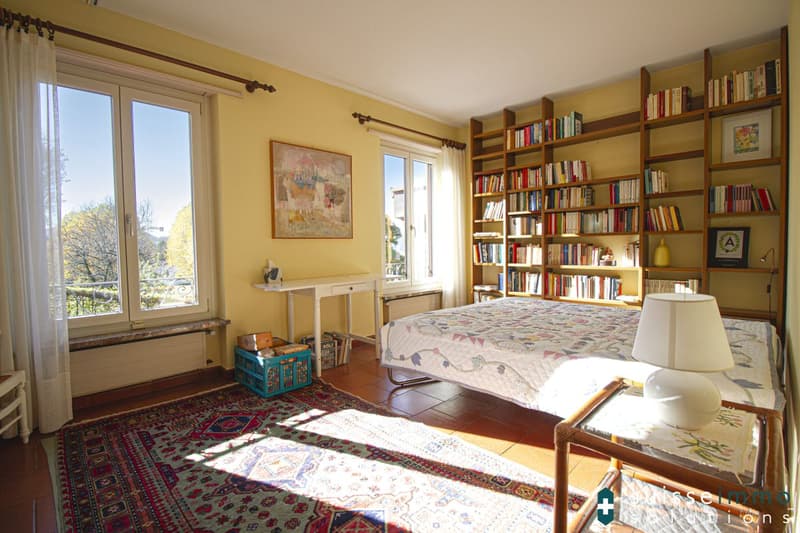 Vezia, Confortevole Villa Bifamiliare con Giardino (7)