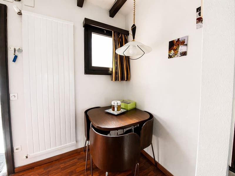 Montagnola - Charming Duplex 2.5 rooms - with private deck and parking space in the garage (2)