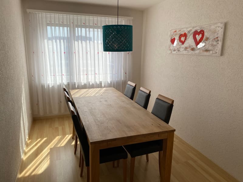 Helle 3-Zimmer-Wohnung mit Balkon im 4. Stock in Kloten (3)