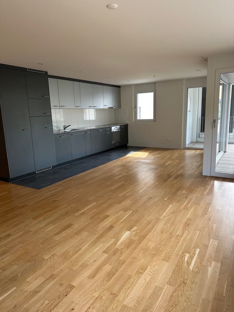 Helle 4.5-Zimmer-Wohnung mit Balkon in Bremgarten (3)