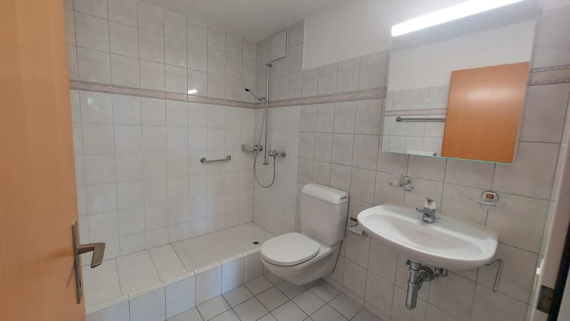 Zentral, hell & gemütlich: 2.5-Zimmer-Wohnung in Niederwil (6)