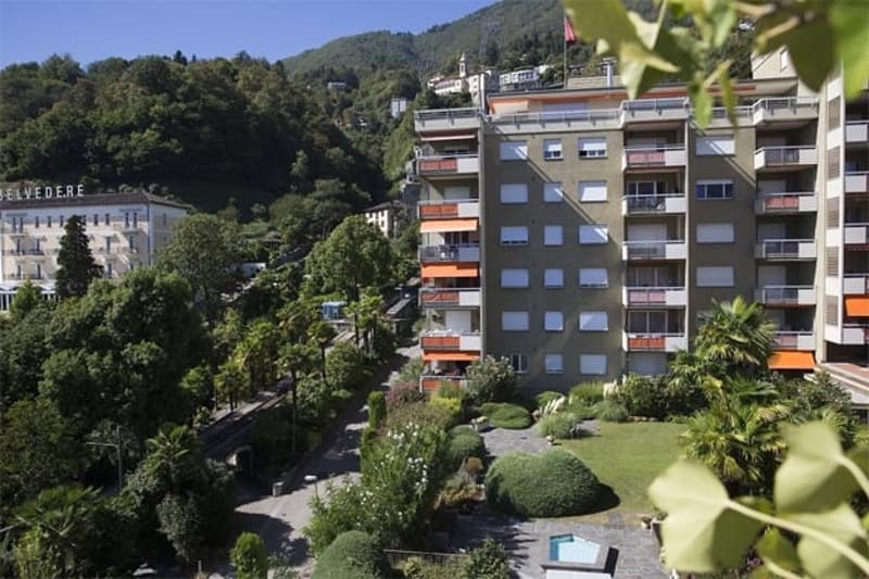 Bijoux mit fantastischer See- und Bergsicht, modern möbliert (8)