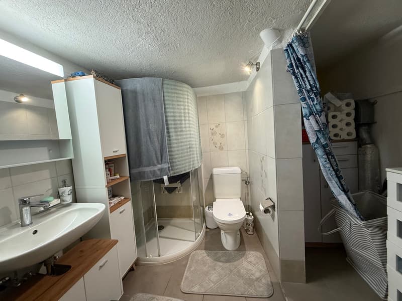Maison unifamiliale à Giubiasco avec grand jardin et espace pour tous. (5)