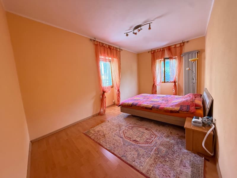 Maison unifamiliale à Giubiasco avec grand jardin et espace pour tous. (6)