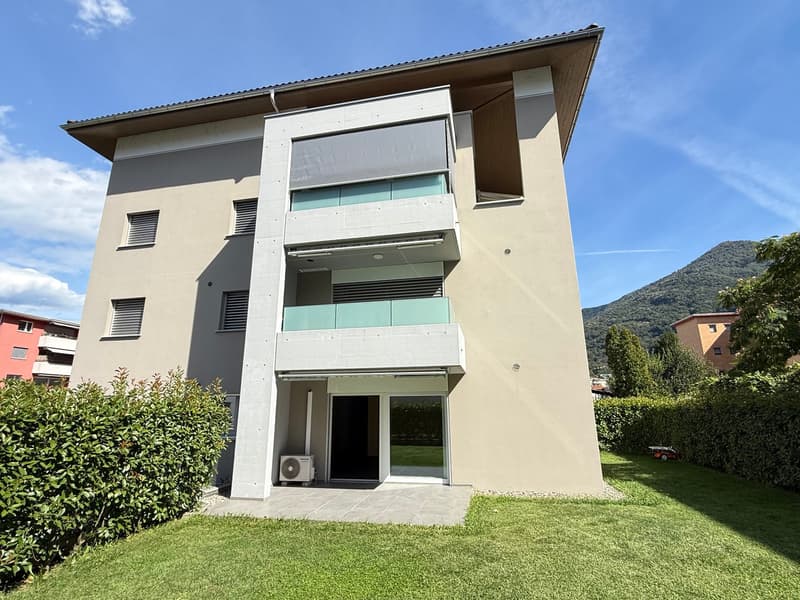 Appartamento di 3.5 locali dotato di tutti i confort e giardino privato! (1)
