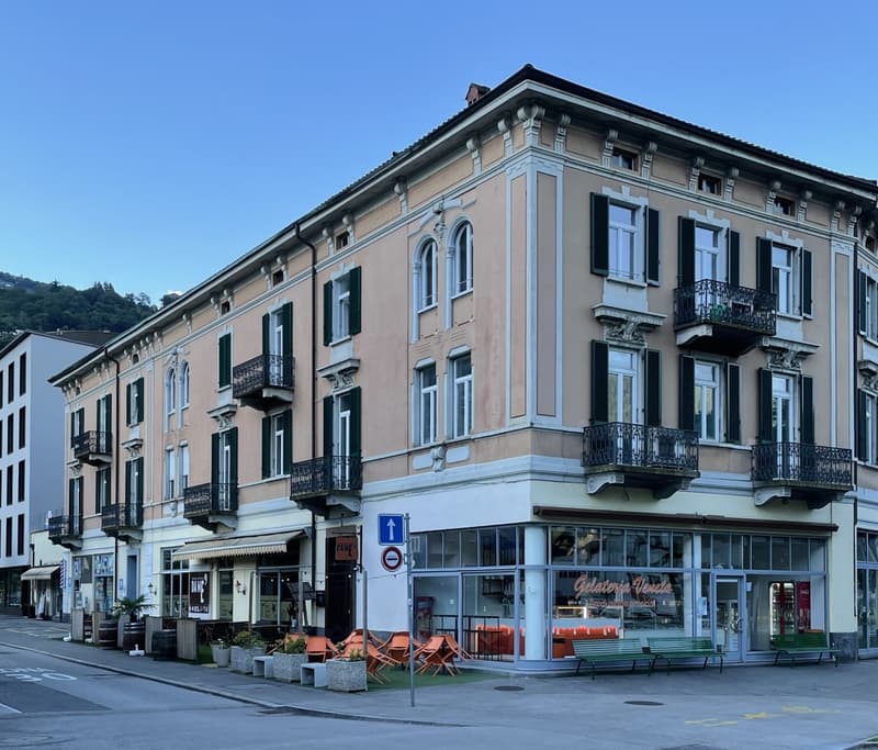 Appartamento di pregio e ricco di fascino nel centro di Bellinzona (5)