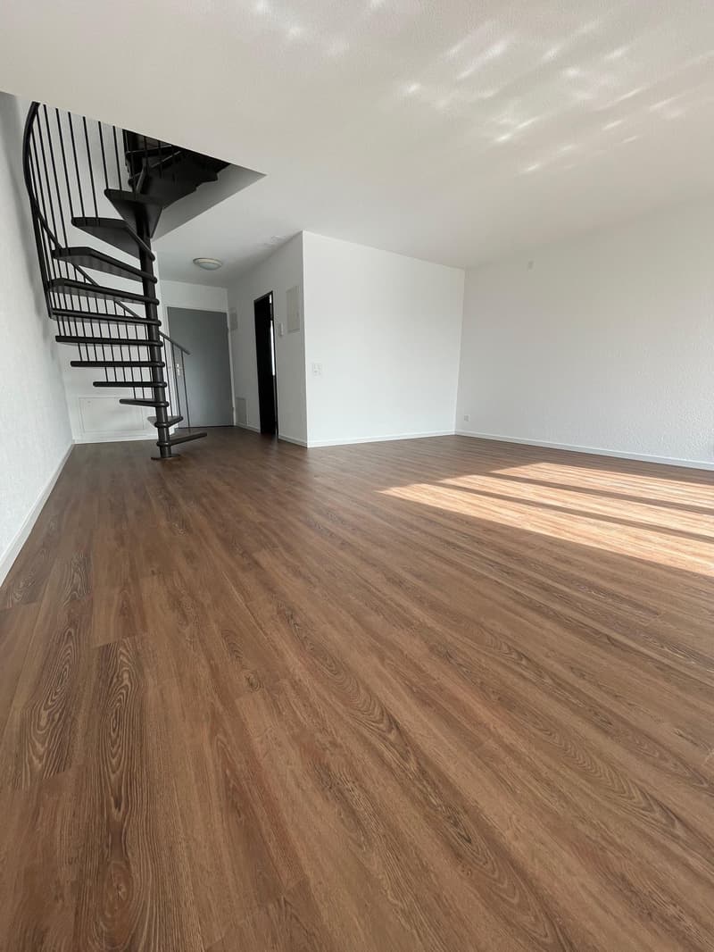 Maisonette-Wohnung mit sonnigem Balkon in Zuchwil (3)