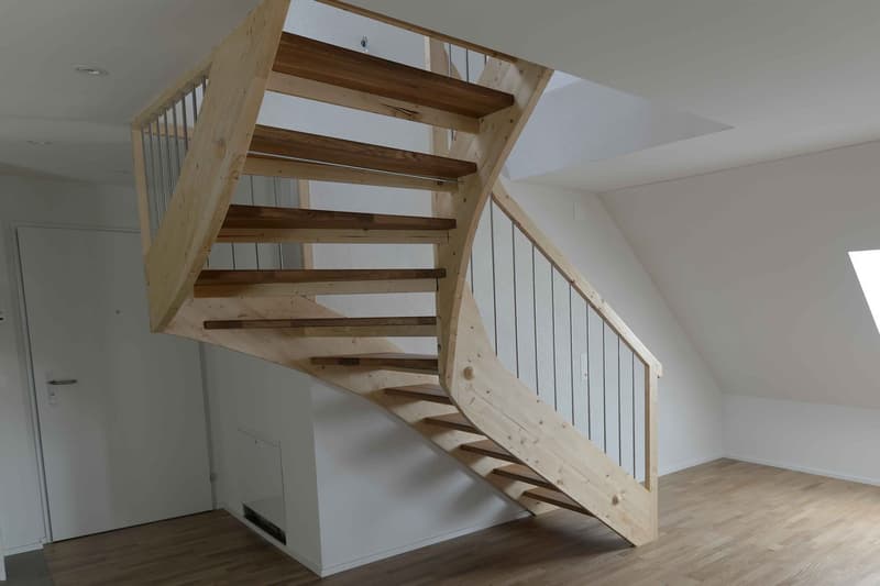 Moderne, sanierte 3.5-Zimmer-Maisonettewohnung zu vermieten! (4)