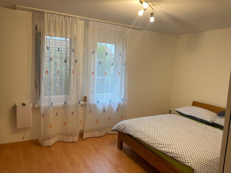 Wunderschöne 2.5 Zimmerwohnung mit Gartensitzplatz! (11)