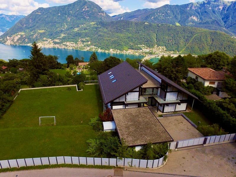 Moderna Villa HUF HAUS con con Vista Panoramica sul Lago di Lugano (2)