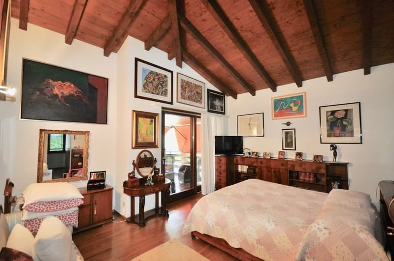 Villa con piscina e giardino in vendita a Magliaso (11)