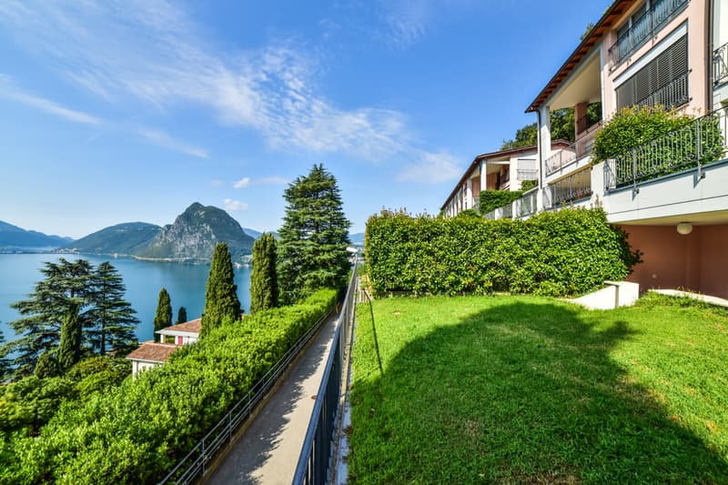 Elegante Duplex con Giardino e Vista Mozzafiato sul Lago di Lugano (2)