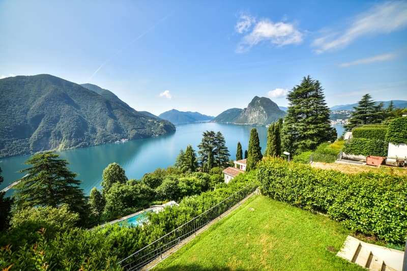 Elegante Duplex con Giardino e Vista Mozzafiato sul Lago di Lugano (1)