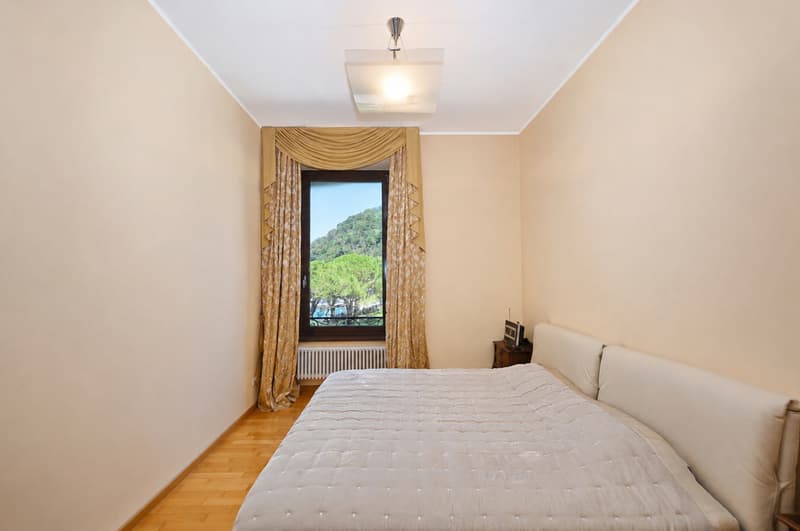 Elegante Attico Direttamente sulle Rive del Lago di Lugano (13)