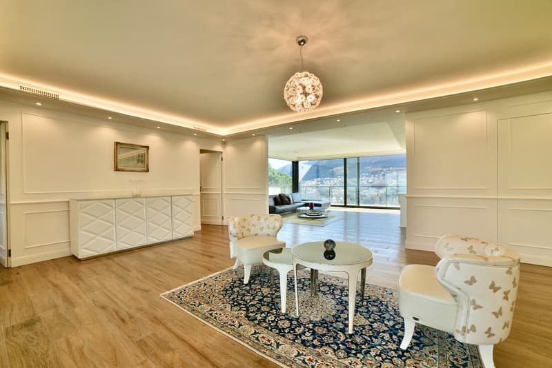 Ultra Moderna Villa di Lusso con Splendida Vista sul Lago e sul Verde (6)