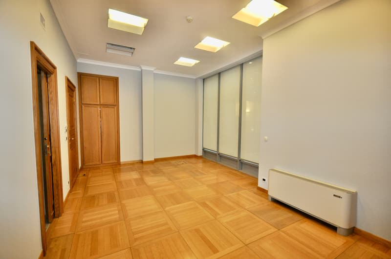Elegante ufficio / appartamento di rappresentanza in centro Lugano (13)