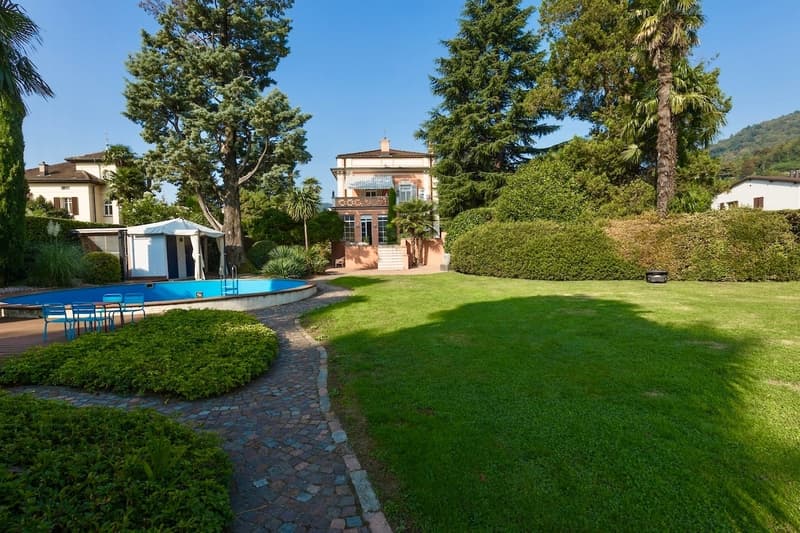 Esclusiva Villa in Stile Liberty Fronte Lago di Lugano a Magliaso (1)