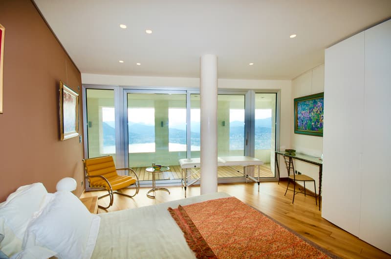 Moderno Attico Duplex di Lusso con Vista Mozzafiato sul Lago di Lugano (10)