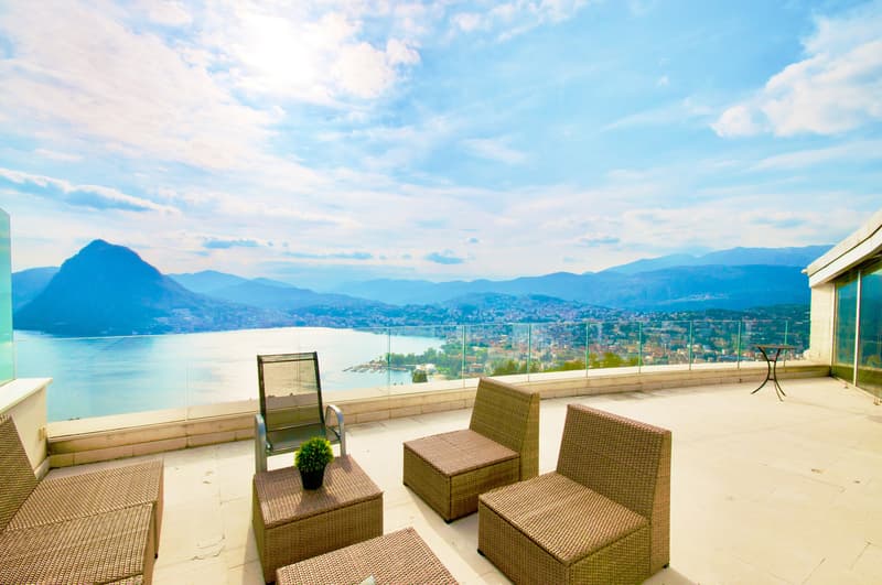 Moderno Attico Duplex di Lusso con Splendida Vista sul Lago di Lugano (1)