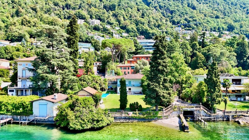 Villa Fonte Lago di Lugano con Darsena e Piscina in vendita a Bissone (1)