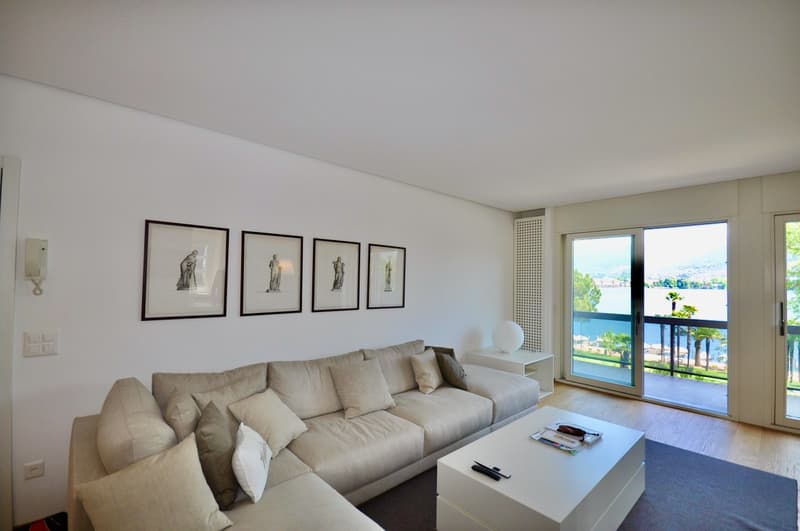 Appartamento di Lusso Vista Lago di Lugano Prima Linea a Paradiso (5)