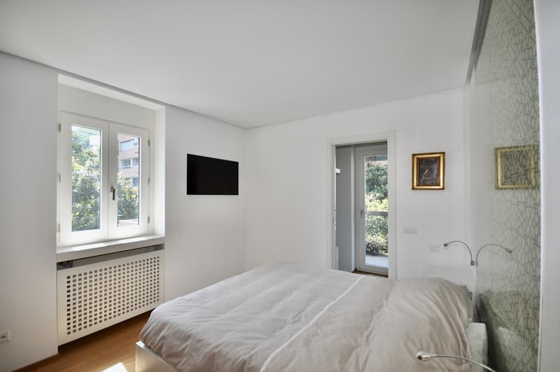 Appartamento di Lusso Vista Lago di Lugano Prima Linea a Paradiso (9)