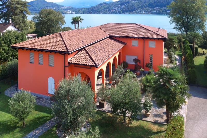 Esclusiva Villa a Magliaso sulle Rive del Lago Ceresio (1)
