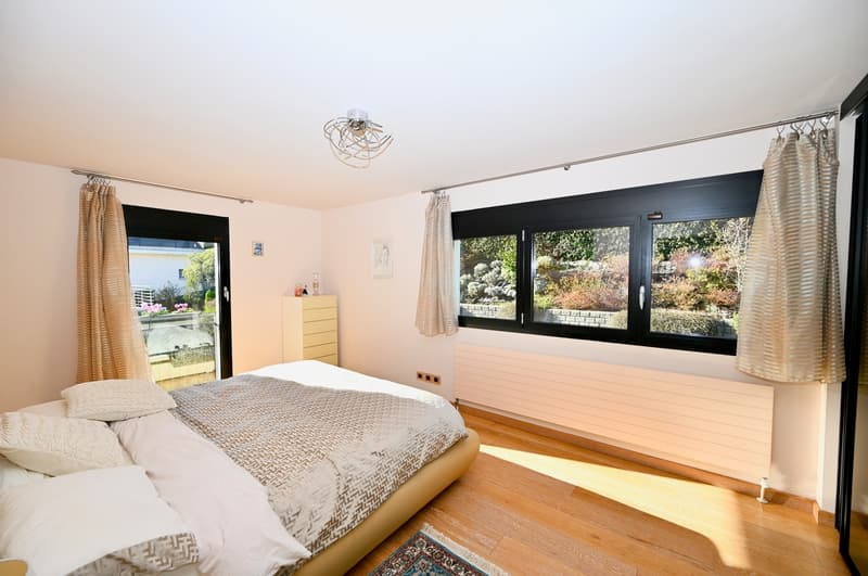 Villa Moderna con Piscina Riscaldata ad Agra - Collina d'Oro (10)