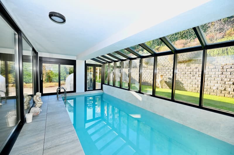 Villa Moderna con Piscina Riscaldata ad Agra - Collina d'Oro (9)