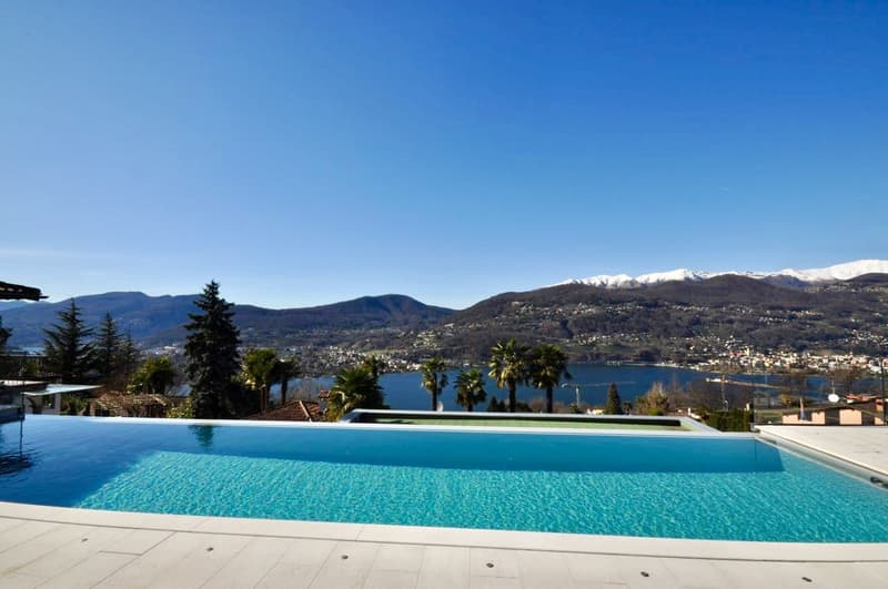 Vlla con Piscina e Vista sul Lago di Lugano in vendita a Montagnola (2)
