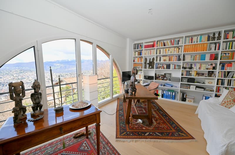Eleganza e Carattere: Appartamento Triplex con Vista Panoramica (4)
