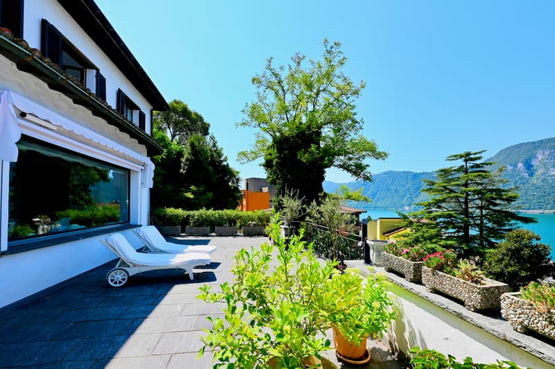Elegante Villa con Vista Lago di Lugano a Campione d'Italia (5)