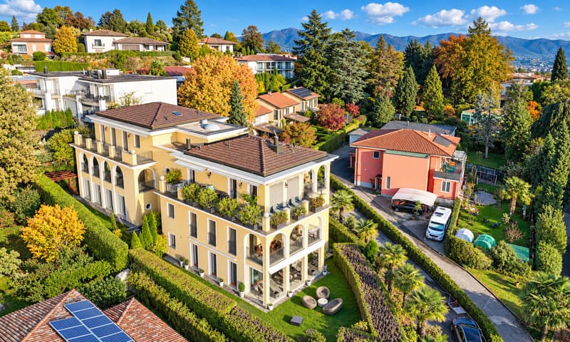 Elegante Appartamento con Giardino Privato in vendita a Montagnola (1)