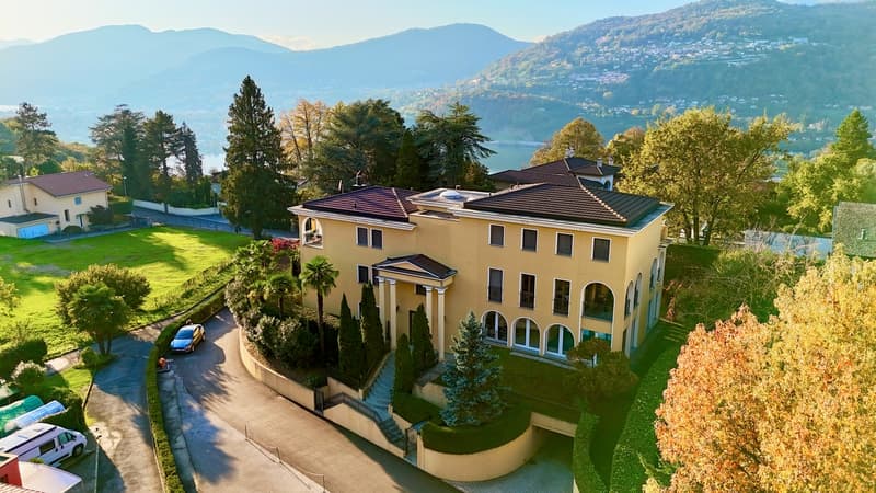 Elegante Appartamento con Giardino Privato in vendita a Montagnola (3)