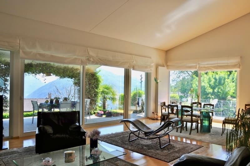 Splendida Villa Familiare Immersa nel Verde a Carona (6)